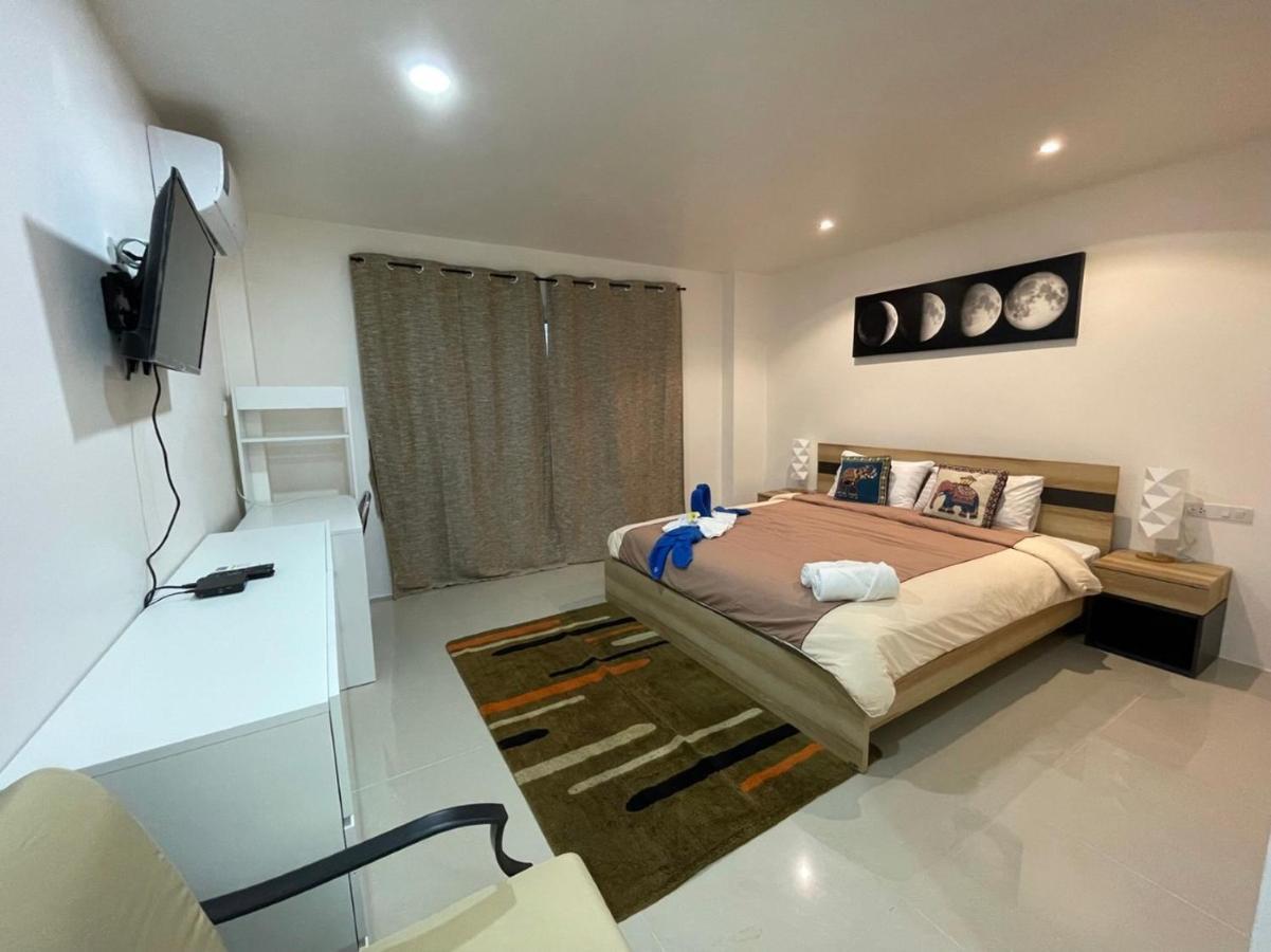 Inn Dulgence Patong Exterior photo